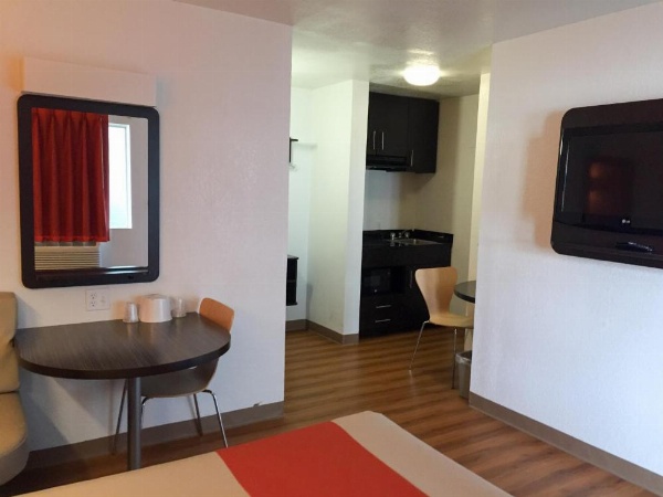 Motel 6-Ardmore, OK image 44